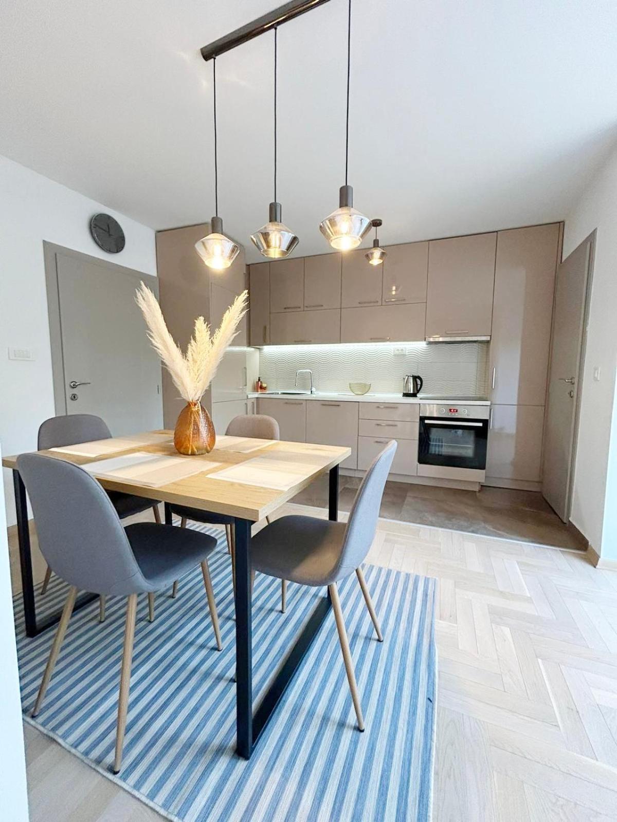 The Circle Apartment Scopia Exterior foto